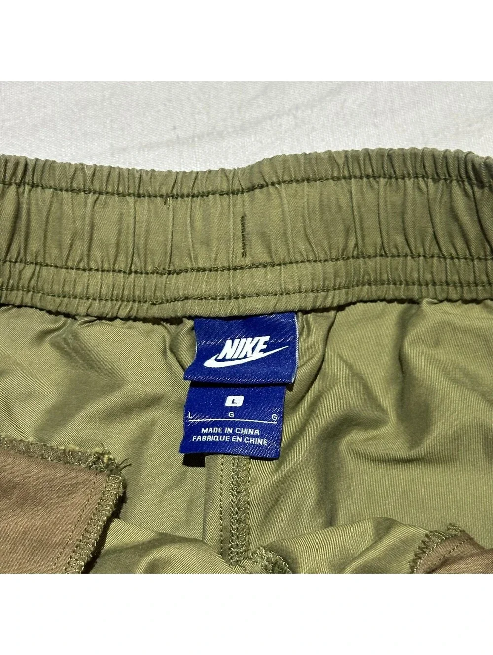 Nike Shorts Large L Olive Green Men Woven Drawstring Embroidered Casual